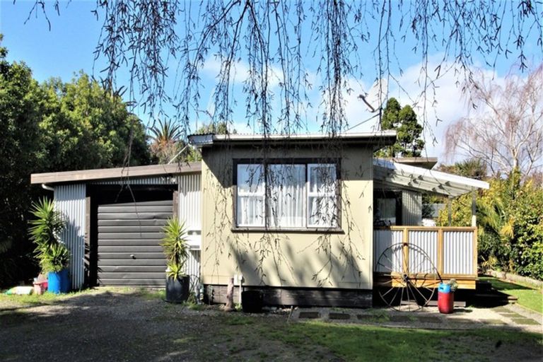 Photo of property in 54 Mclean Street, Woodville, 4920
