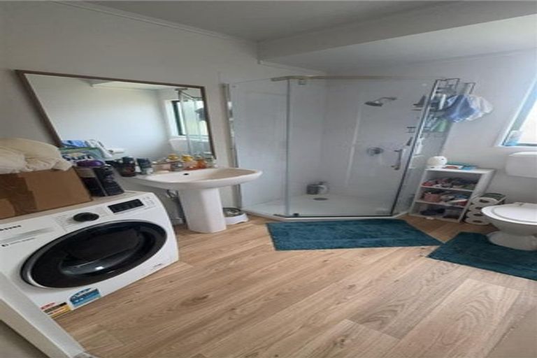 Photo of property in 10 Elvira Place, Ranui, Auckland, 0612