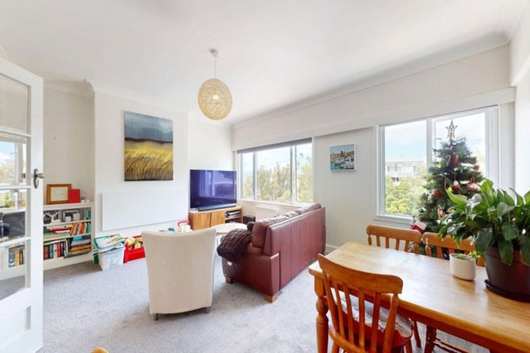 Photo of property in Samoa High Commission, 4/1 Wesley Road, Kelburn, Wellington, 6012