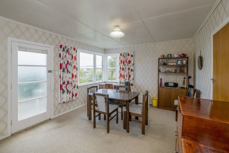 Photo of property in 17 Devon Street, Levin, 5510