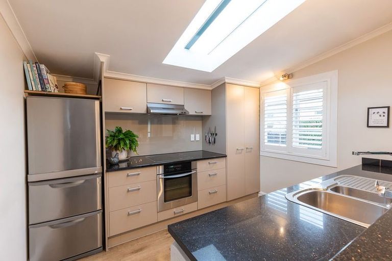 Photo of property in 112 Forfar Street, St Albans, Christchurch, 8014