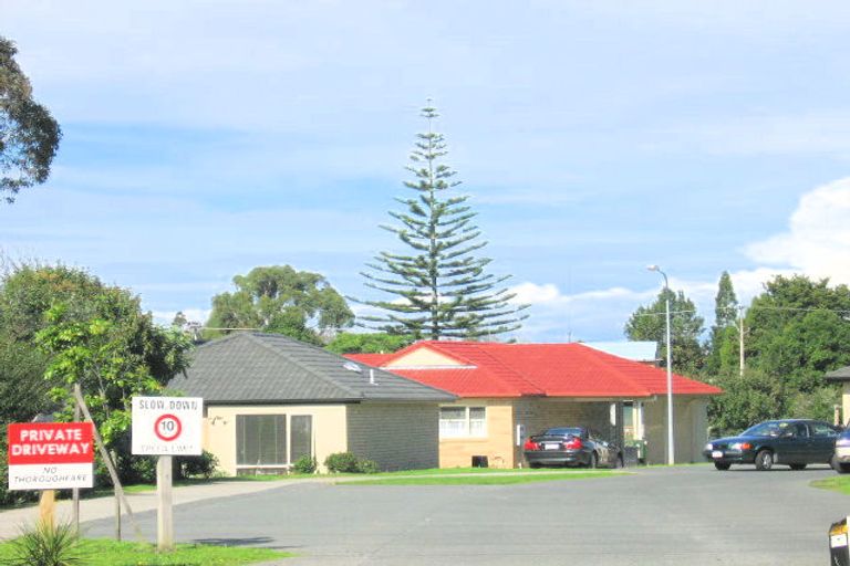 Photo of property in Carwyn Place, 15/352a Swanson Road, Ranui, Auckland, 0612