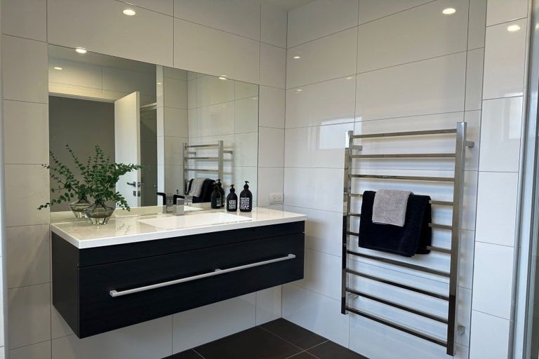 Photo of property in 74 Gair Avenue, Cromwell, 9310