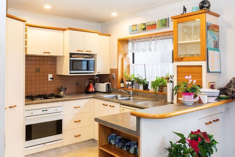 Photo of property in 27 Stillwater Avenue, Burwood, Christchurch, 8083