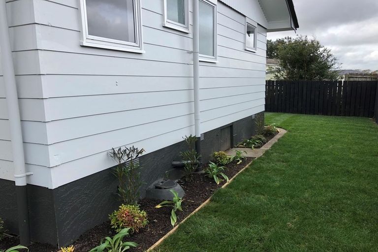 Photo of property in 2/37 John Walker Drive, Manurewa, Auckland, 2102