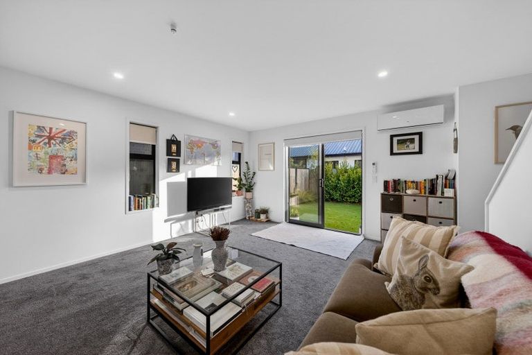 Photo of property in 4/8 Matata Place, Dallington, Christchurch, 8061