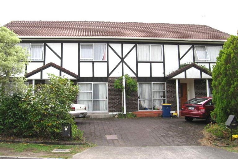 Photo of property in 104 Manhattan Heights, Glendene, Auckland, 0602