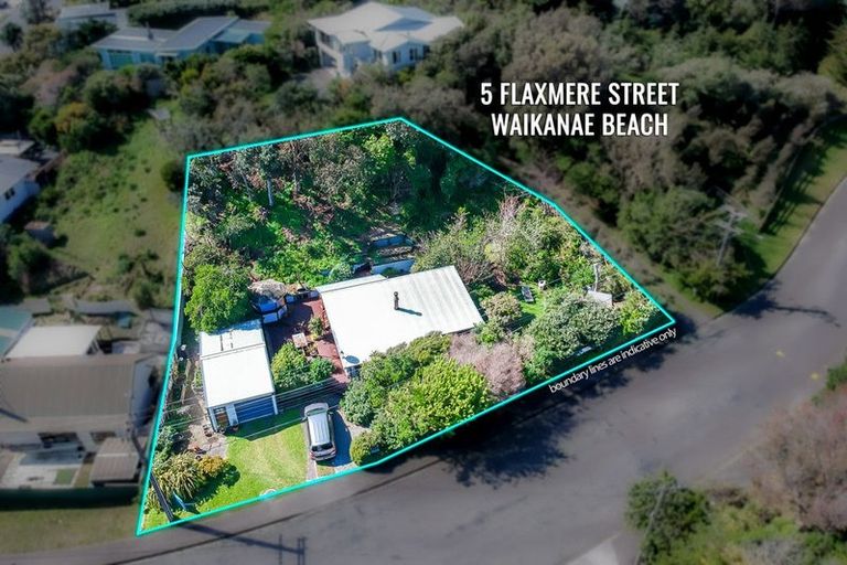 Photo of property in 5 Flaxmere Street, Waikanae Beach, Waikanae, 5036