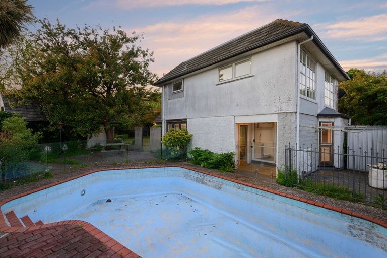 Photo of property in 218 Grahams Road, Burnside, Christchurch, 8053