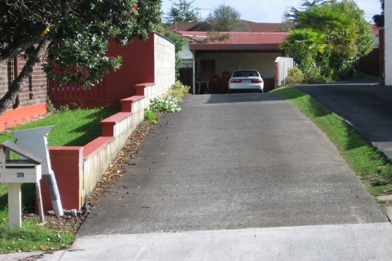 Photo of property in 2/39 Luton Avenue, Sunnyhills, Auckland, 2010