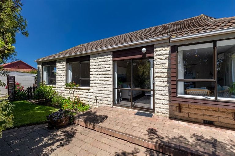 Photo of property in 1/14 Croziers Road, St Albans, Christchurch, 8052