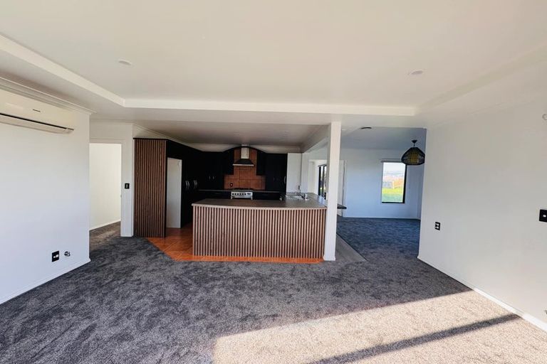 Photo of property in 69 Royal Oak Drive, Kelvin Grove, Palmerston North, 4414