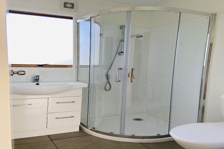 Photo of property in 29 Myers Road, Manurewa East, Auckland, 2102