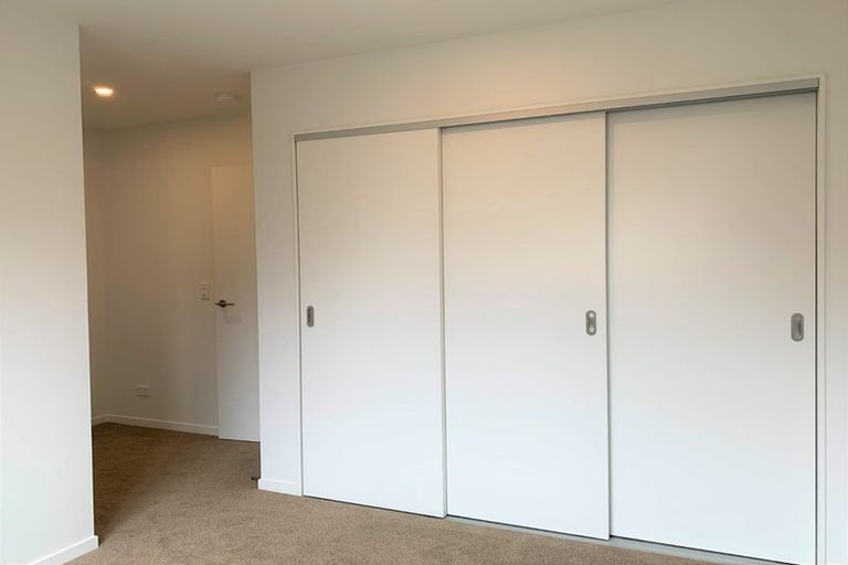 Photo of property in 35 Peihana Road, Hobsonville, Auckland, 0616