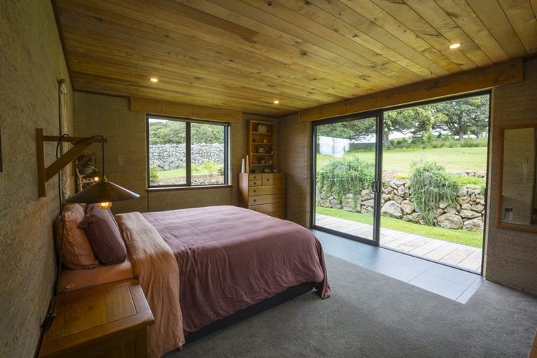 Photo of property in 16 Pennyroyal Place, Te Kamo, Kamo, 0185