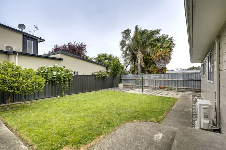 Photo of property in 46 Anderson Road, Taradale, Napier, 4112