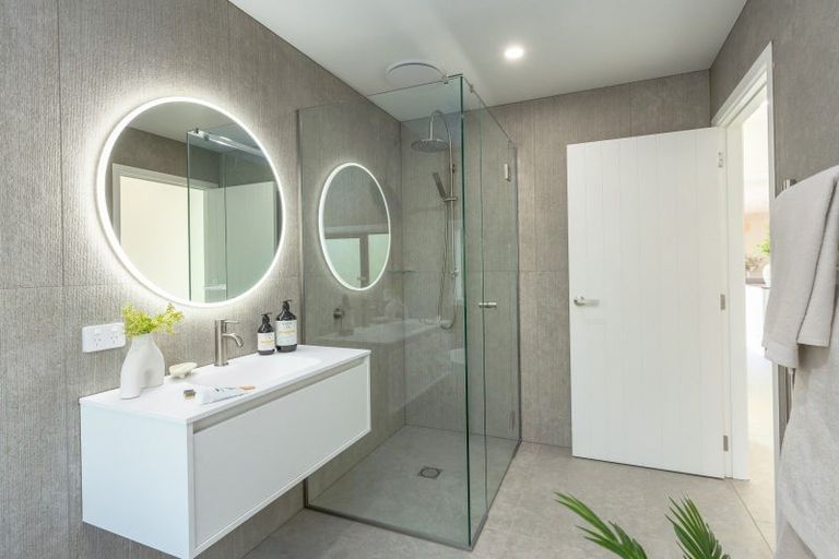 Photo of property in 13 Oates Place, Greytown, 5712