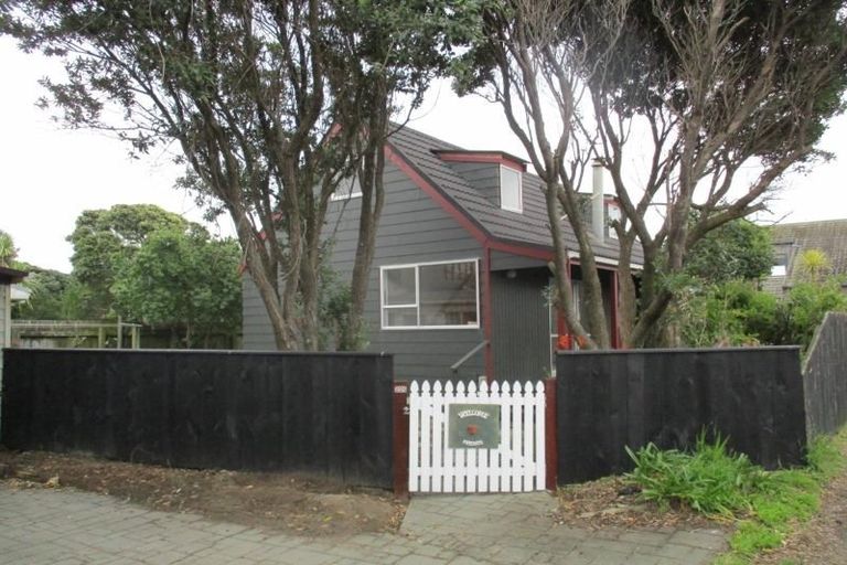 Photo of property in 225 Manly Street, Paraparaumu Beach, Paraparaumu, 5032