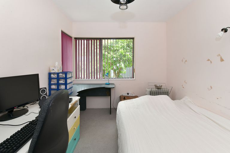 Photo of property in 27 Maygrove Drive, Orewa, 0931