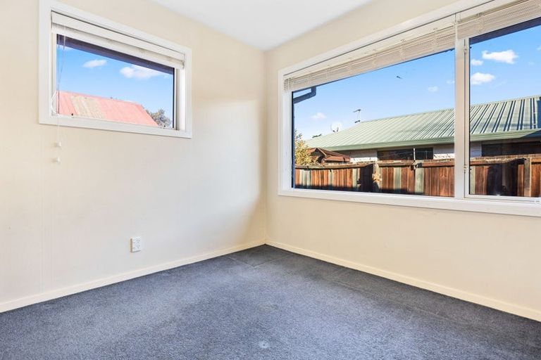Photo of property in 14 Withells Road, Avonhead, Christchurch, 8042
