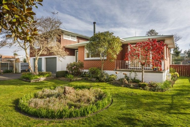 Photo of property in 10 Maunder Street, Marton, 4710