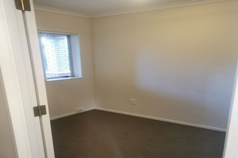 Photo of property in 40 Amherst Place, Albany, Auckland, 0632