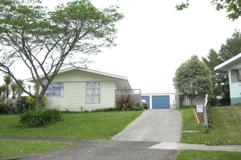 Photo of property in 24 Mcshane Street, Pukekohe, 2120