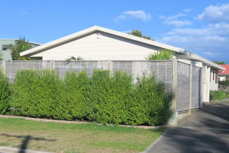 Photo of property in 310a Linton Crescent, Whangamata, 3620