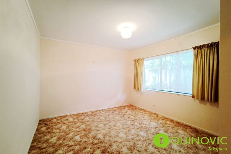 Photo of property in 2/17 Queen Mary Avenue, New Lynn, Auckland, 0600