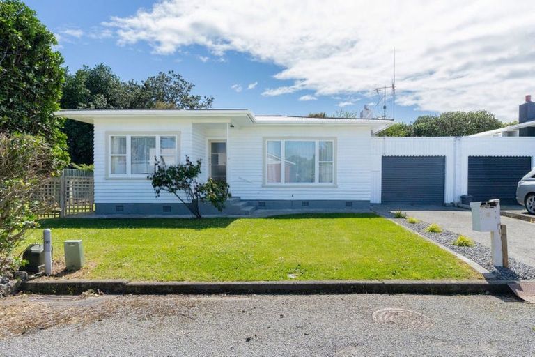 Photo of property in 7 Windsor Place, Levin, 5510