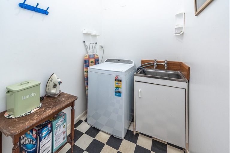 Photo of property in 19 Young Street, Whanganui East, Whanganui, 4500