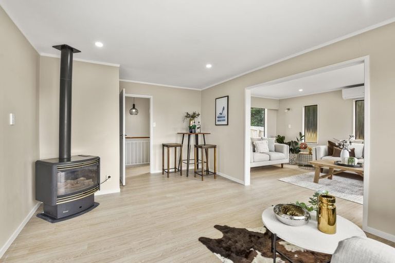 Photo of property in 47 Amorino Drive, Red Beach, 0932