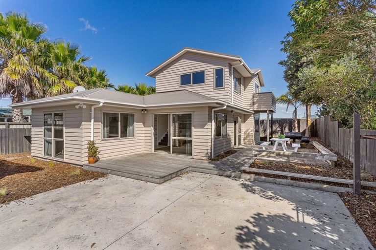 Photo of property in 34b Simpson Road, Papamoa Beach, Papamoa, 3118