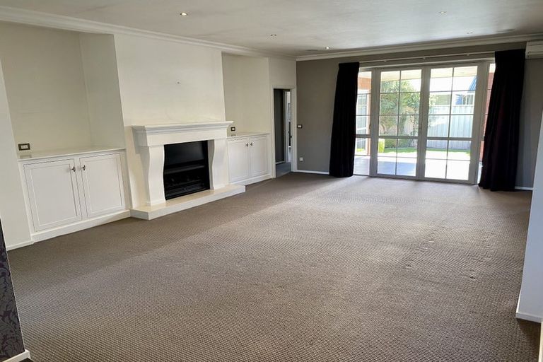Photo of property in 2 Robertson Court, Cromwell, 9310