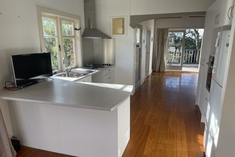 Photo of property in 79 Ngataringa Road, Devonport, Auckland, 0624