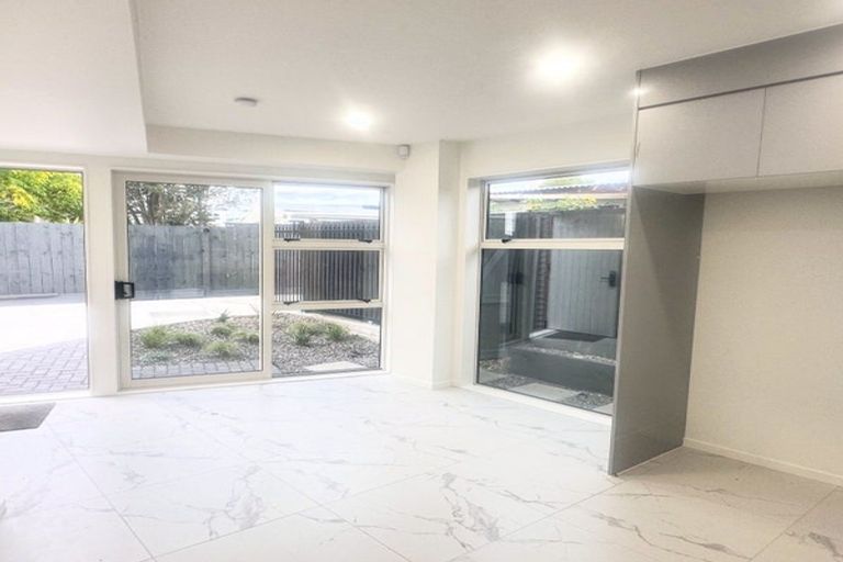 Photo of property in 14a Sunlands Drive, Manurewa, Auckland, 2102