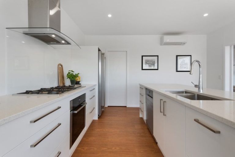 Photo of property in 99 Downing Street, Crofton Downs, Wellington, 6035