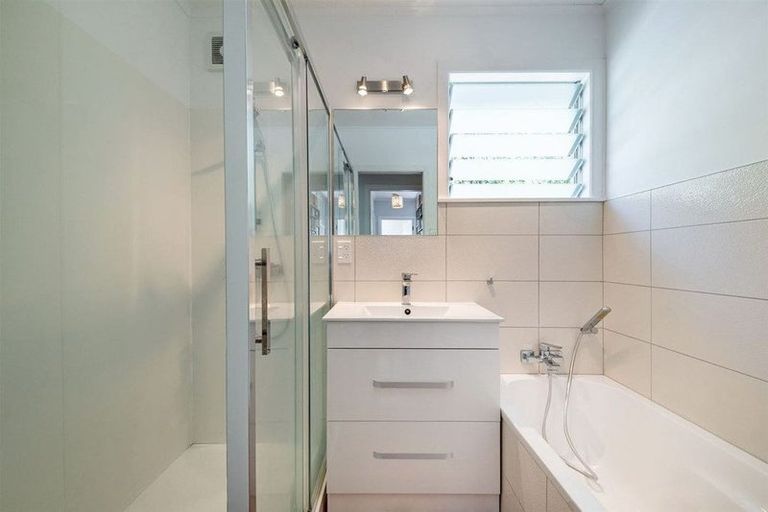 Photo of property in 22 O'halloran Road, Howick, Auckland, 2014