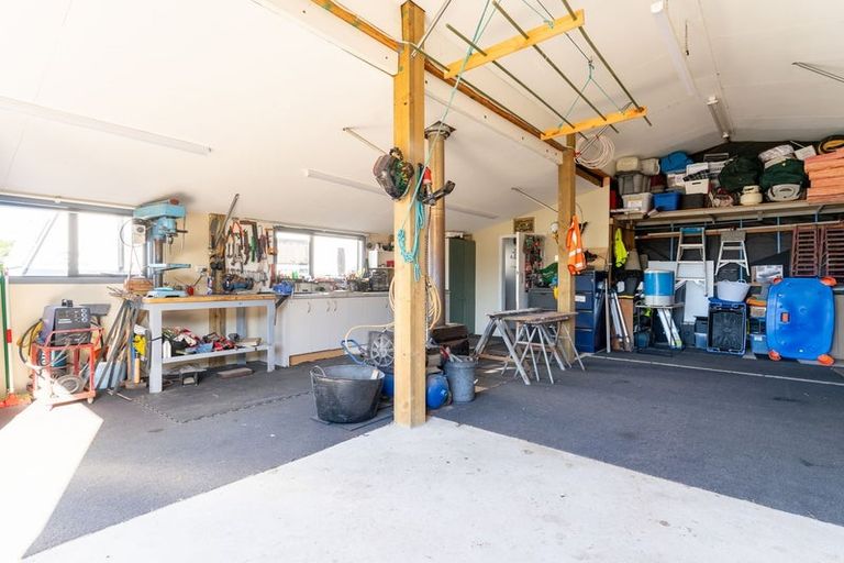 Photo of property in 27 Green Island Bush Road, Blackhead, Dunedin, 9076