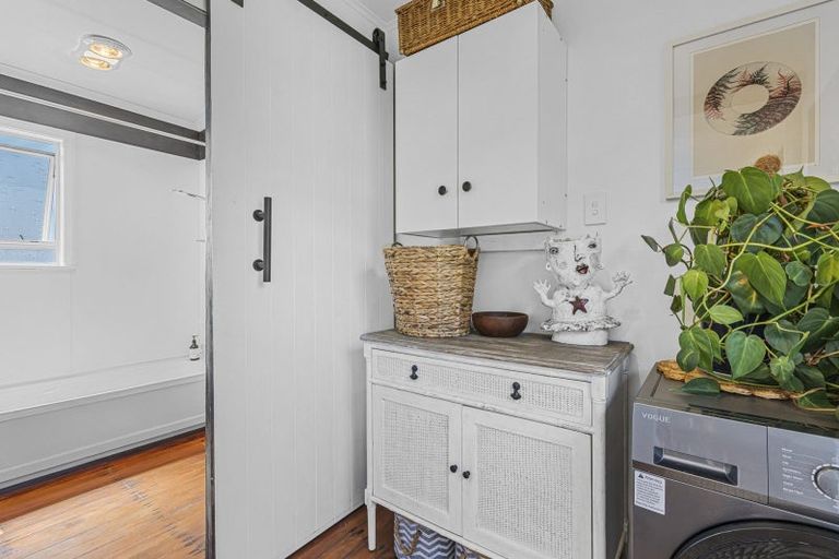 Photo of property in 70 Saxton Road, Upper Vogeltown, New Plymouth, 4371