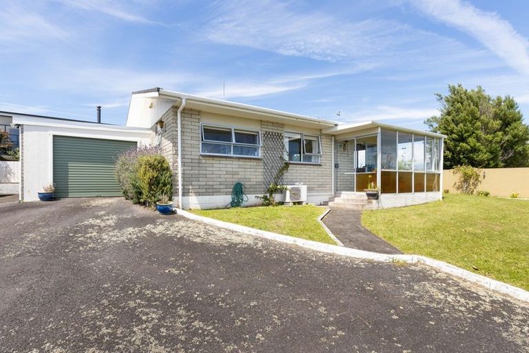 Photo of property in 27a Norwich Avenue, Spotswood, New Plymouth, 4310