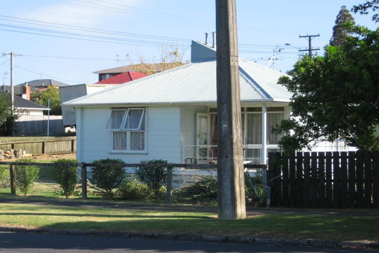 Photo of property in 87 Gardner Avenue, New Lynn, Auckland, 0600