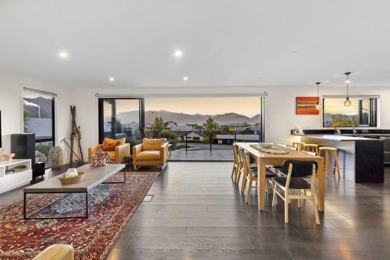 Photo of property in 30 Niger Street, Wanaka, 9305