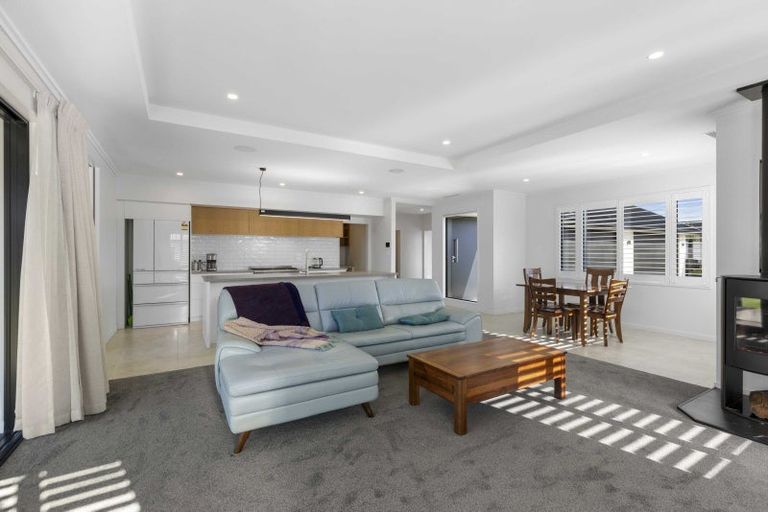 Photo of property in 23 Ridgeland Way, West Melton, 7618