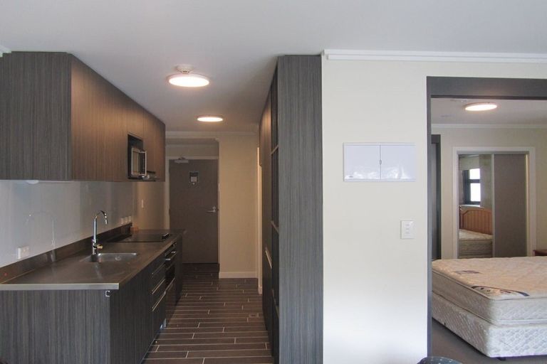 Photo of property in Frame Apartments, 702/111u Molesworth Street, Thorndon, Wellington, 6011