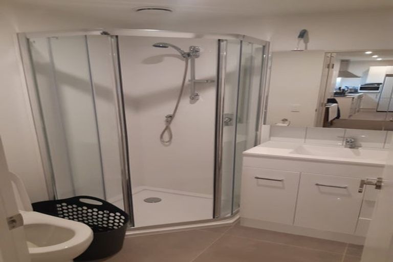 Photo of property in 102/28a Eileen Newey Place, Henderson, Auckland, 0612