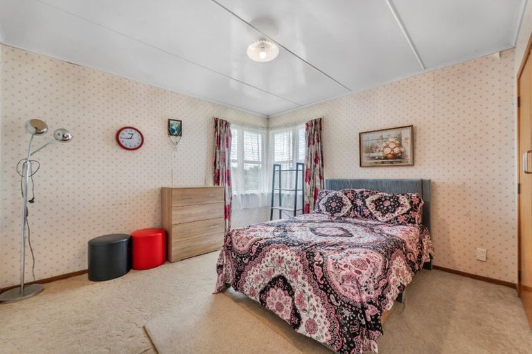 Photo of property in 9 Ludlow Terrace, Totara Vale, Auckland, 0627