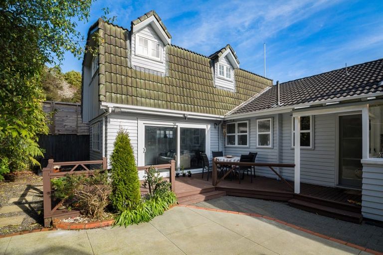 Photo of property in 19 Mimihau Grove, Wainuiomata, Lower Hutt, 5014