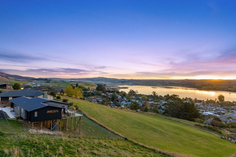 Photo of property in 6 Kingsgate Lane, Waihola, Milton, 9073