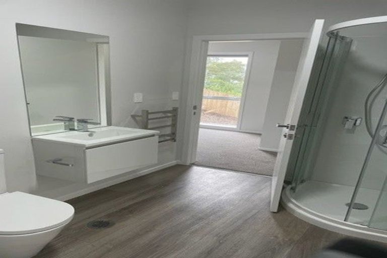 Photo of property in 16 Kopua Place, Whitby, Porirua, 5024